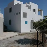 Salty 2br Sea View Naxos - Glyfada Apartment